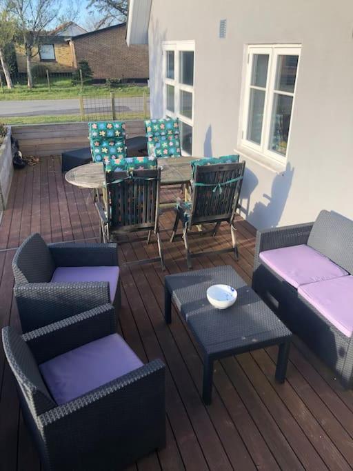 Hyggeligt Byhus Taet Ved Skov Og Togstation Aalbaek Bagian luar foto