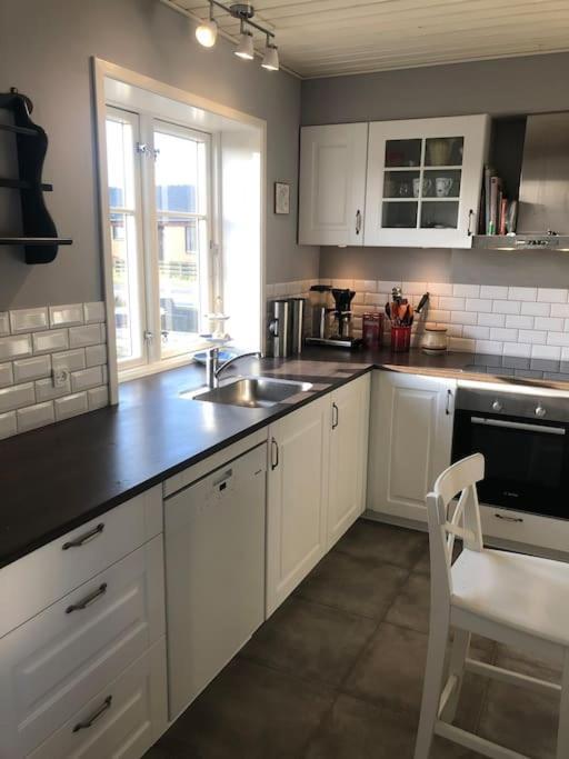 Hyggeligt Byhus Taet Ved Skov Og Togstation Aalbaek Bagian luar foto